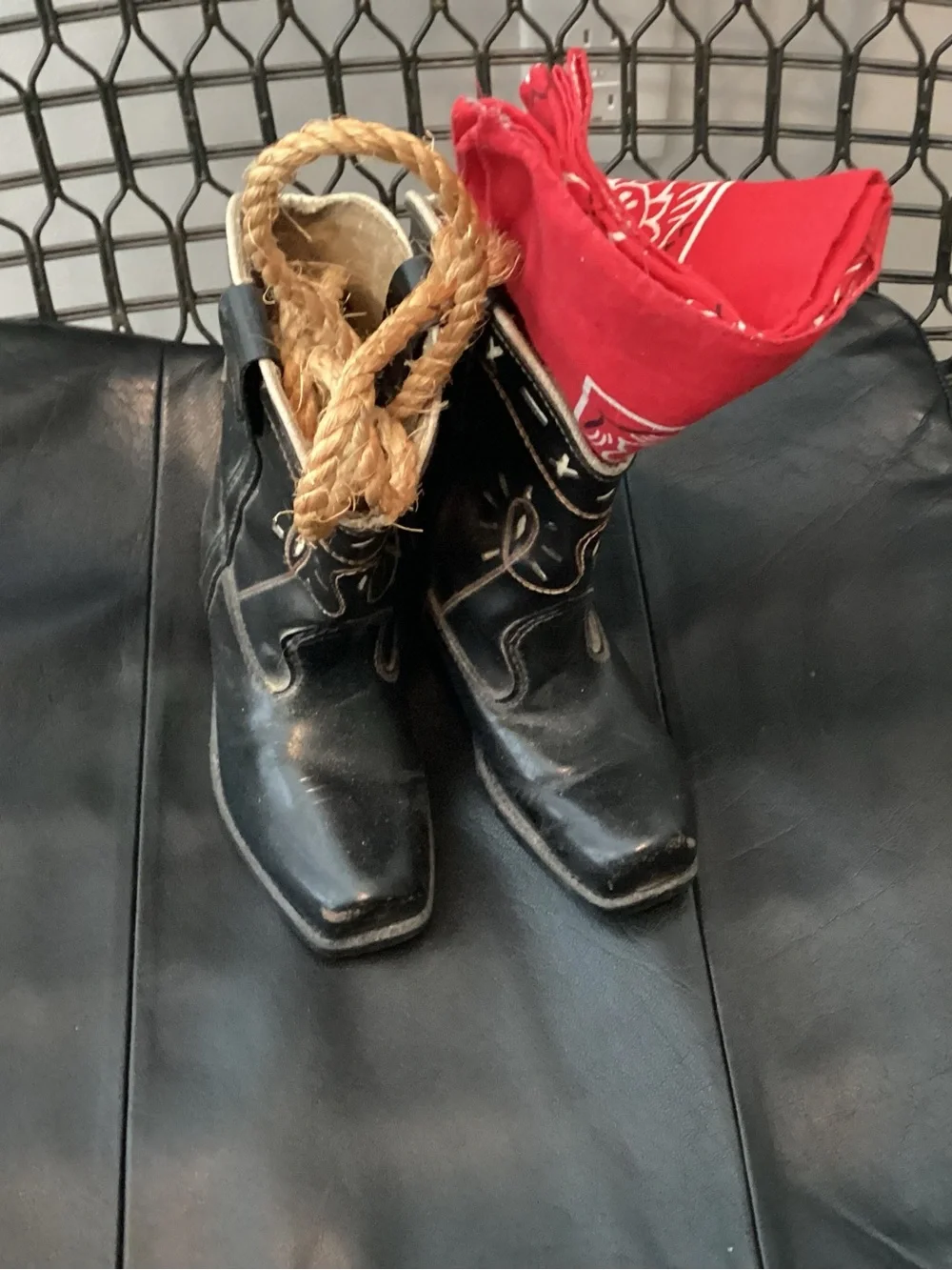 Vtg. 19668-1970 “Texas Brand” Boot Co. children’s boots. Black leather with